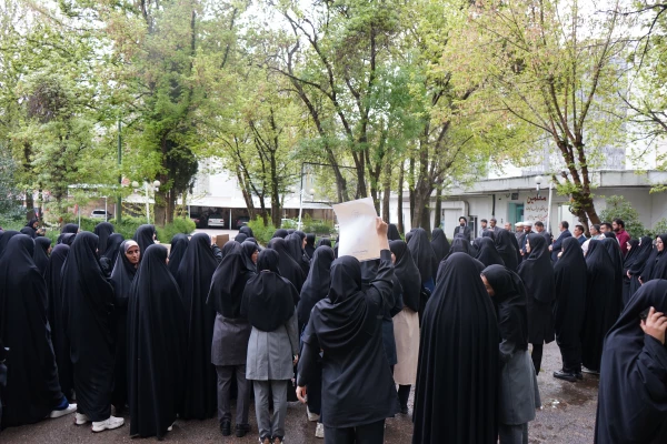 تجمع دانشجویی  7