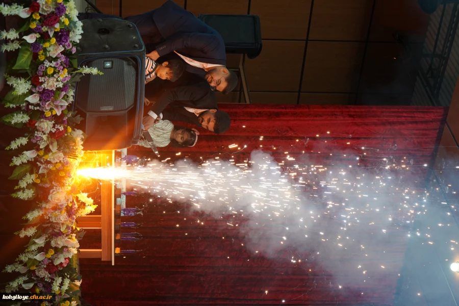 آیین دانش آموختگی دانشجویان پردیس شهید ایزدپناه
 5