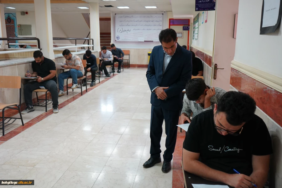 بازدید مدیریت دانشگاه فرهنگیان در اولین روز برگزاری امتحانات 2