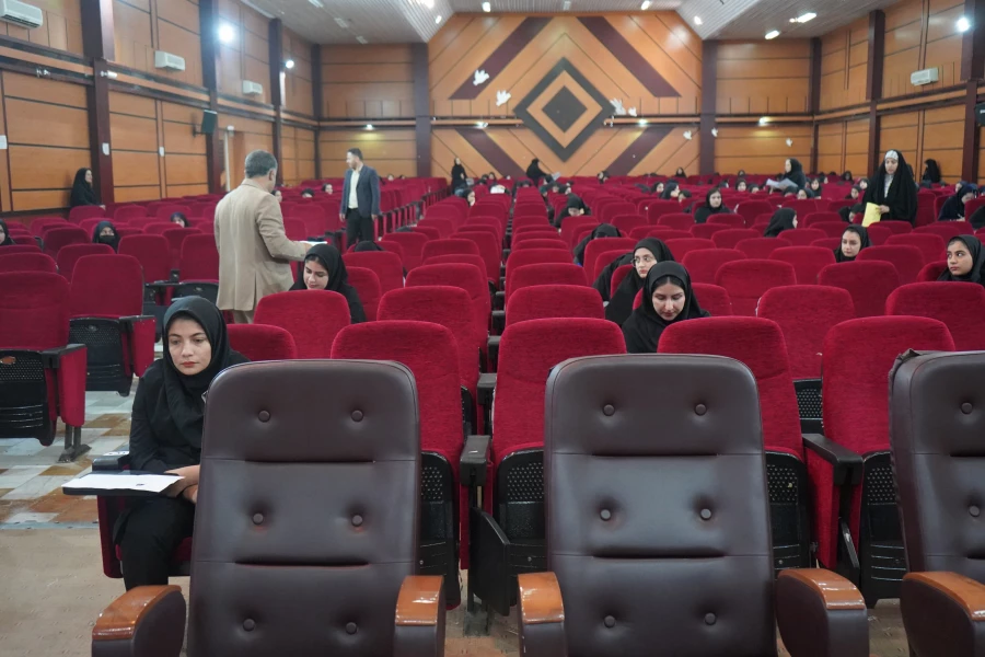 بازدید مدیریت دانشگاه فرهنگیان در اولین روز برگزاری امتحانات 10