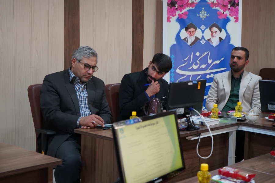 مراسم آغاز فعالیت «هسته مسئله محور دانشجویی»
 با محوریت بررسی خلأهای روان شناختی فرهنگ بومی در کهگیلویه و بویراحمد 4