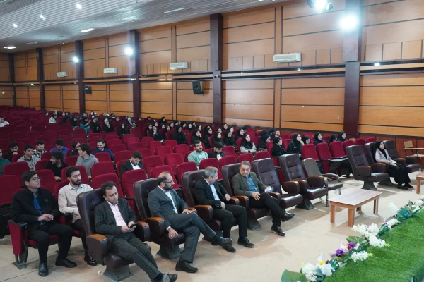 کارگاه آموزشی – توجیهی  اساتید و دانشجویان دانشگاه 3