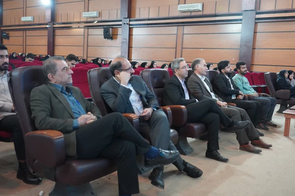 کارگاه آموزشی – توجیهی  اساتید و دانشجویان دانشگاه 4