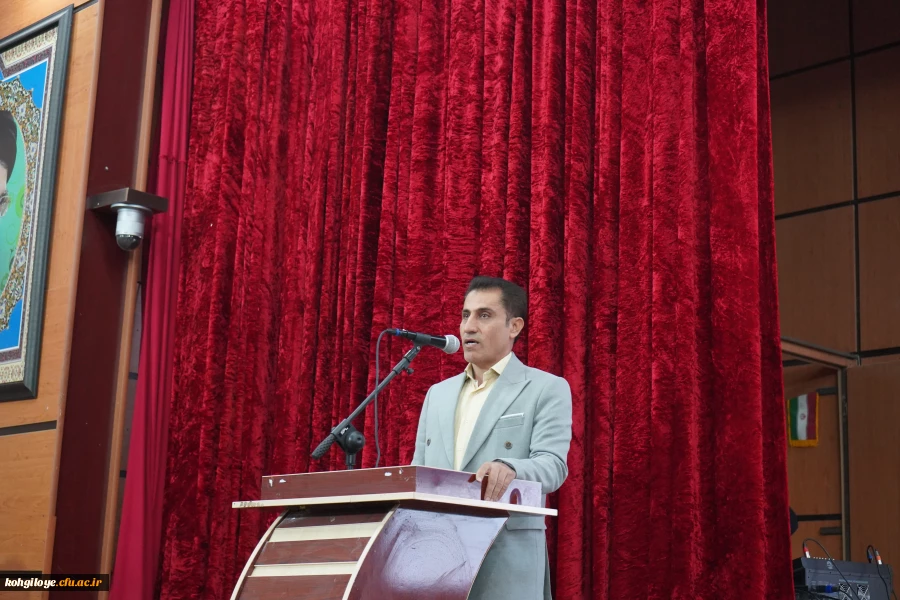 پیام تبریک دکتر حسینی نیک سرپرست دانشگاه فرهنگیان کهگیلویه و بویراحمد به مناسبت روز دانشجو 2