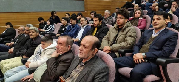  «تجلیل از دانشجویان و دانش آموزان ممتاز شاهد و ایثارگر» 11