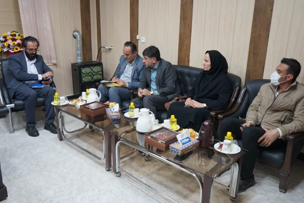 نشست مشترک سرپرست دانشگاه فرهنگیان کهگیلویه و بویراحمد و رئیس اداره منطقه دو کمیته امداد امام خمینی (ره ) 2
