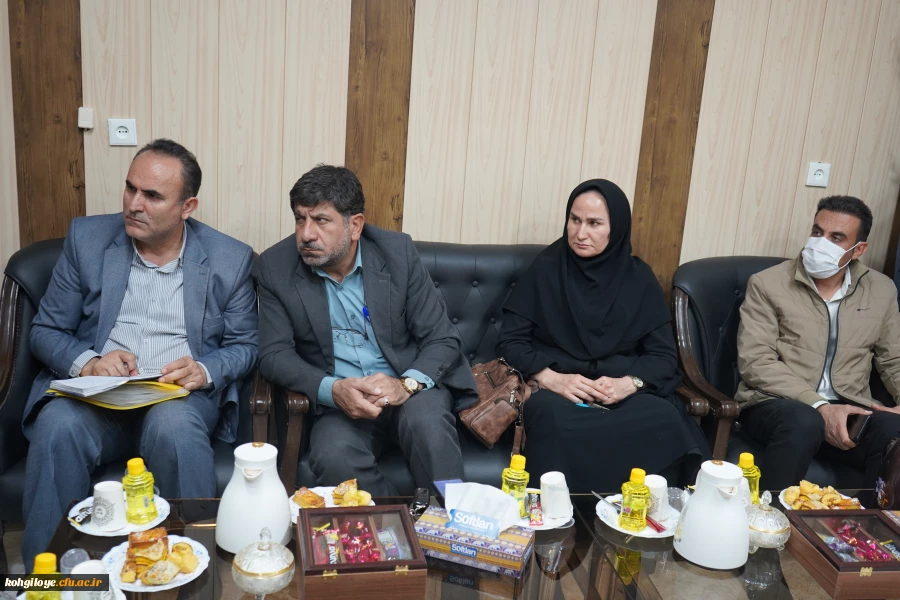 نشست مشترک سرپرست دانشگاه فرهنگیان کهگیلویه و بویراحمد و رئیس اداره منطقه دو کمیته امداد امام خمینی (ره ) 4