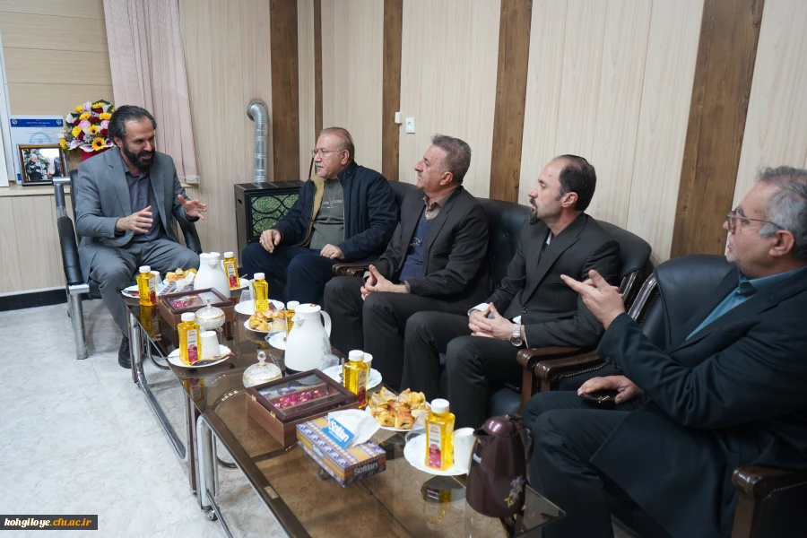 نشست مشترک رئیس بانک ملی شعبه مرکزی یاسوج با سرپرست دانشگاه فرهنگیان استان کهگیلویه وبویراحمد 2