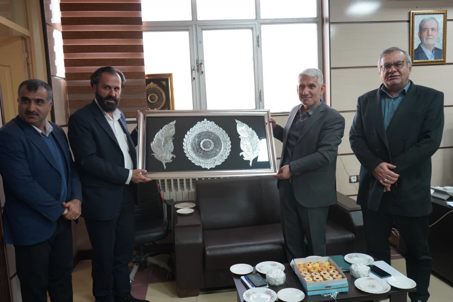 نشست مشترک سرپرست دانشگاه فرهنگیان استان کهگیلویه و بویراحمد با مدیرکل توسعه، تجهیز و نوسازی مدارس استان 4