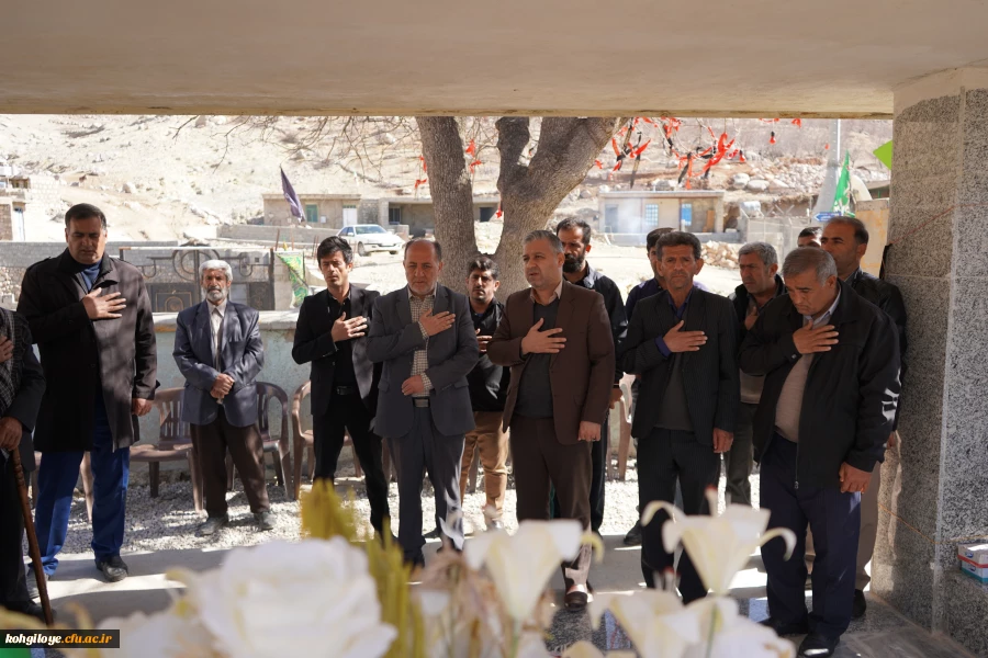 دیدار سرپرست دانشگاه فرهنگیان استان با خانواده شهید رحیم مجیدی مهر و اعلام برگزاری «جایزه ملی ایثار» 2