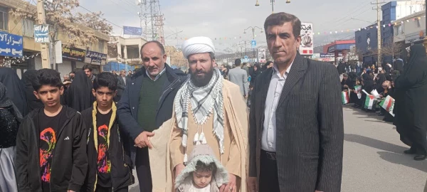 حضور گسترده جمعی از مدیران، اساتید و کارکنان دانشگاه فرهنگیان کهگیلویه و بویراحمد در راهپیمایی ۲۲ بهمن  4