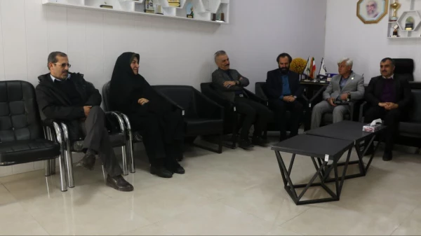 دیدار اعضای هیئت علمی، اساتید و کارکنان دانشگاه فرهنگیان کهگیلویه و بویراحمد با فرهاد علی پور 4