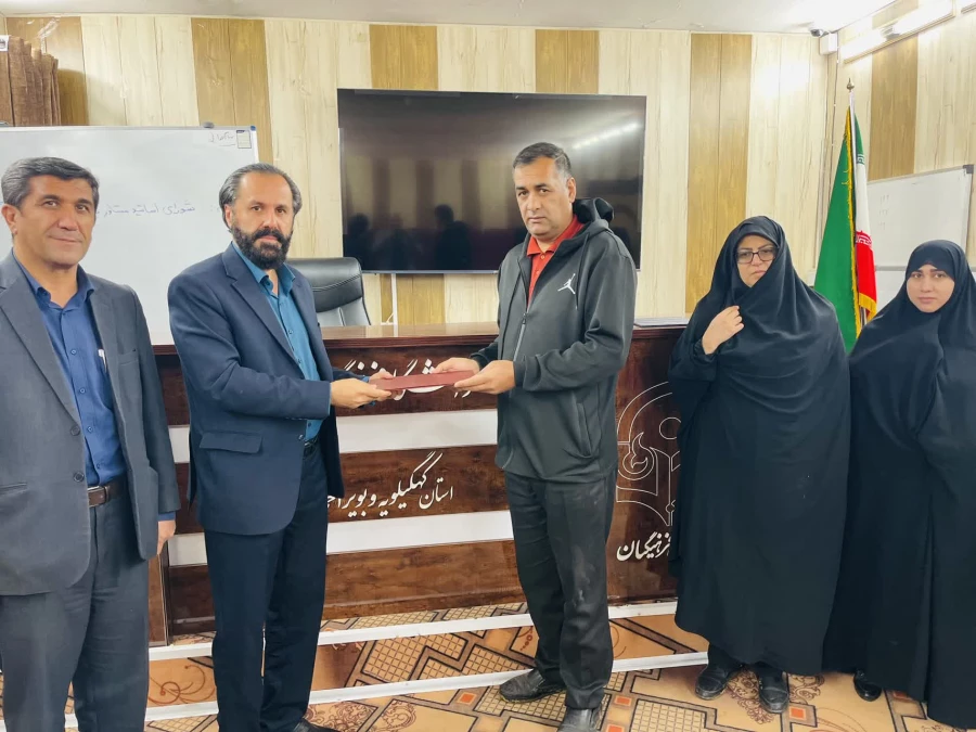 تجلیل از یادگاران شهید 6