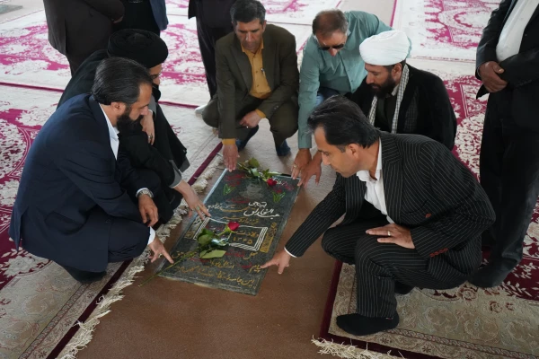 مراسم تجلیل از فعالان و خادمان اقامه نماز دانشگاه فرهنگیان کهگیلویه و بویراحمد 4