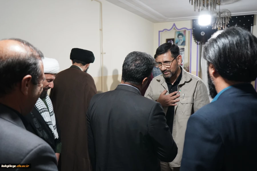 دیدار دکتر ابراهیمی و خانواده دانشگاه فرهنگیان کهگیلویه و بویراحمد با خانواده معزز شهیده قلی پور 4