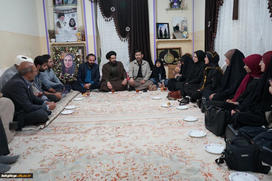 دیدار دکتر ابراهیمی و خانواده دانشگاه فرهنگیان کهگیلویه و بویراحمد با خانواده معزز شهیده قلی پور 7