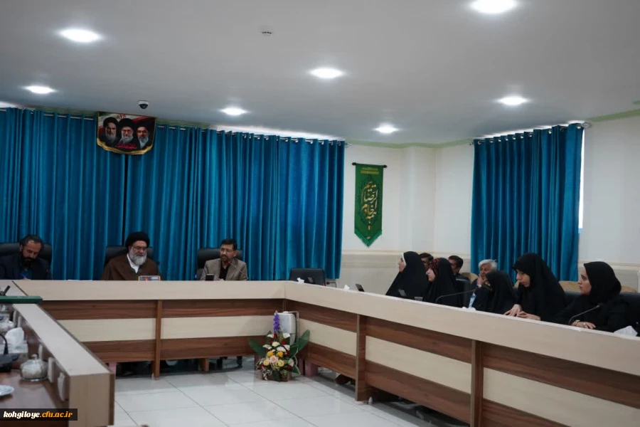 دیدار دکتر ابراهیمی و مسئولین دانشگاه فرهنگیان کهگیلویه و بویراحمد با حضرت آیت الله حسینی 10